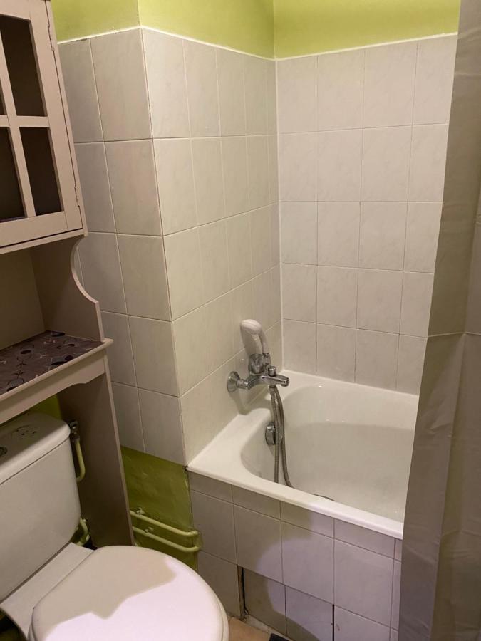 Appartement Cosy Avec Jardin Privatif Et Garage Фонтенбло Экстерьер фото
